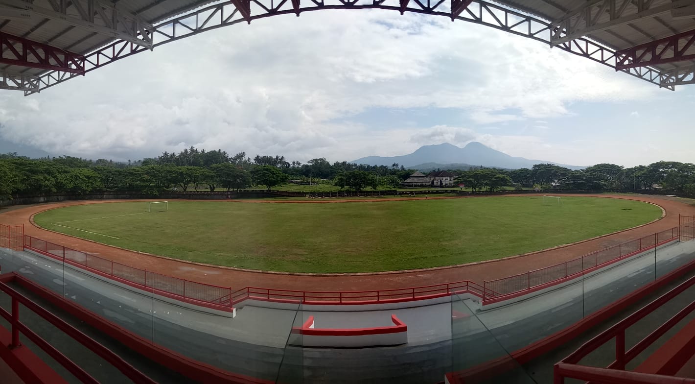 LAPANGAN STADION & TRIBUN
